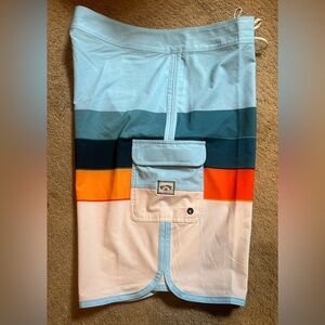 NWT Billabong Boardshorts  Recycler 73 Pro SZ 36”